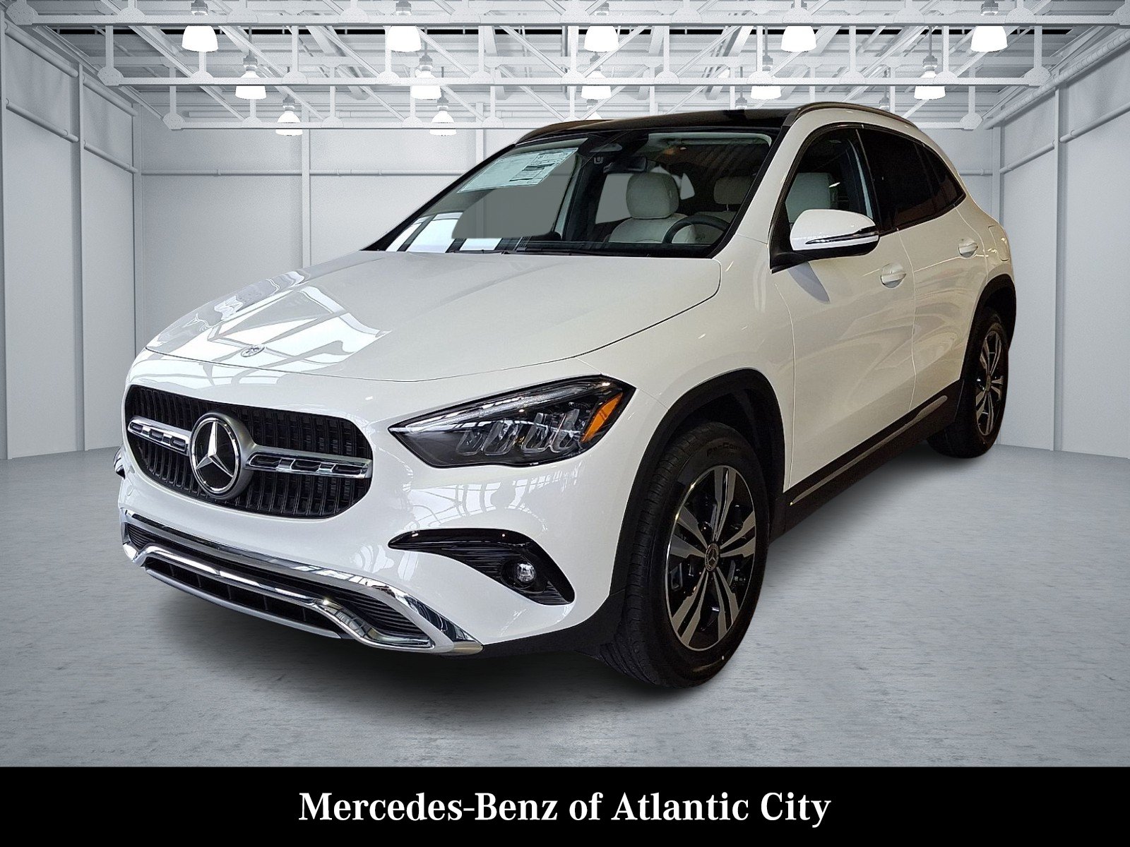 New 2026 Polar White Mercedes-Benz GLA 250 image 2