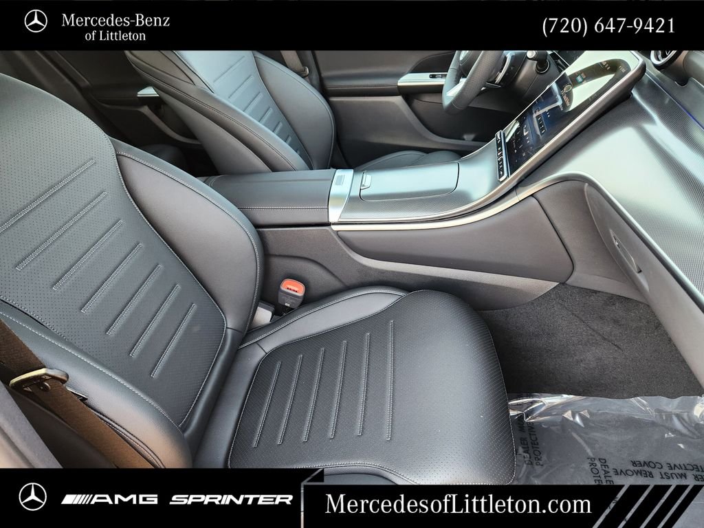 New 2026 Black Mercedes-Benz GLC 300 image 13
