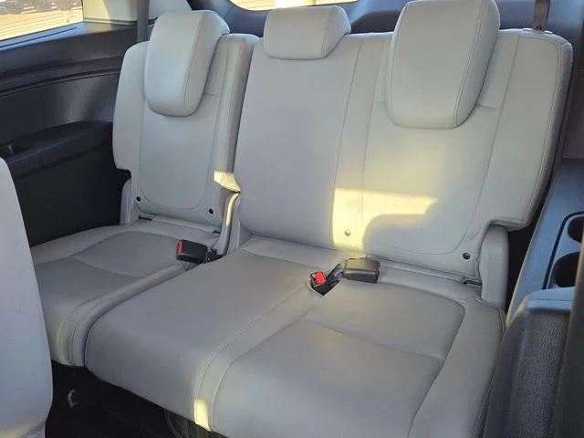 Used 2023  Honda Touring image 10
