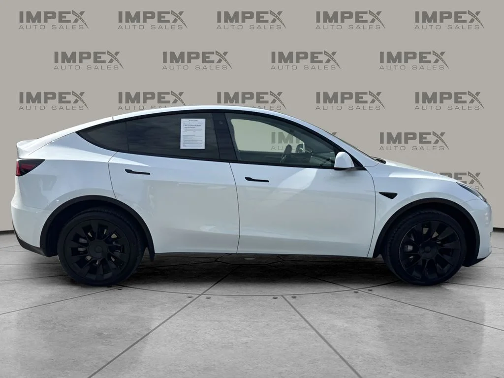 Used 2023 White Tesla Long Range image 6
