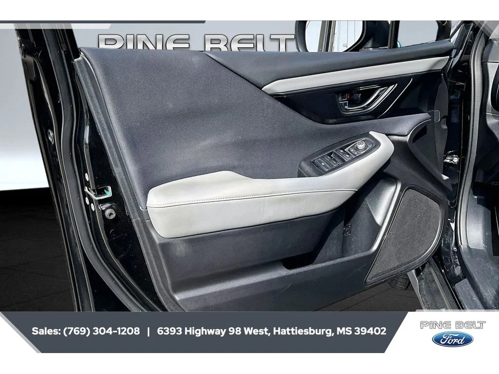 Used 2023 Crystal Black Silica Subaru Premium image 17