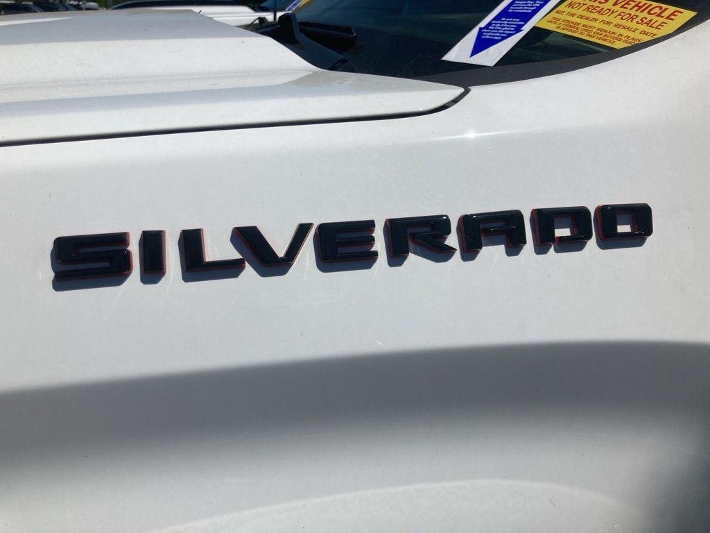 Used 2025 Summit White Chevrolet RST image 11