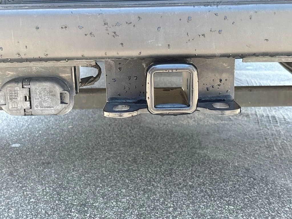 Used 2023 White Ram Base image 15