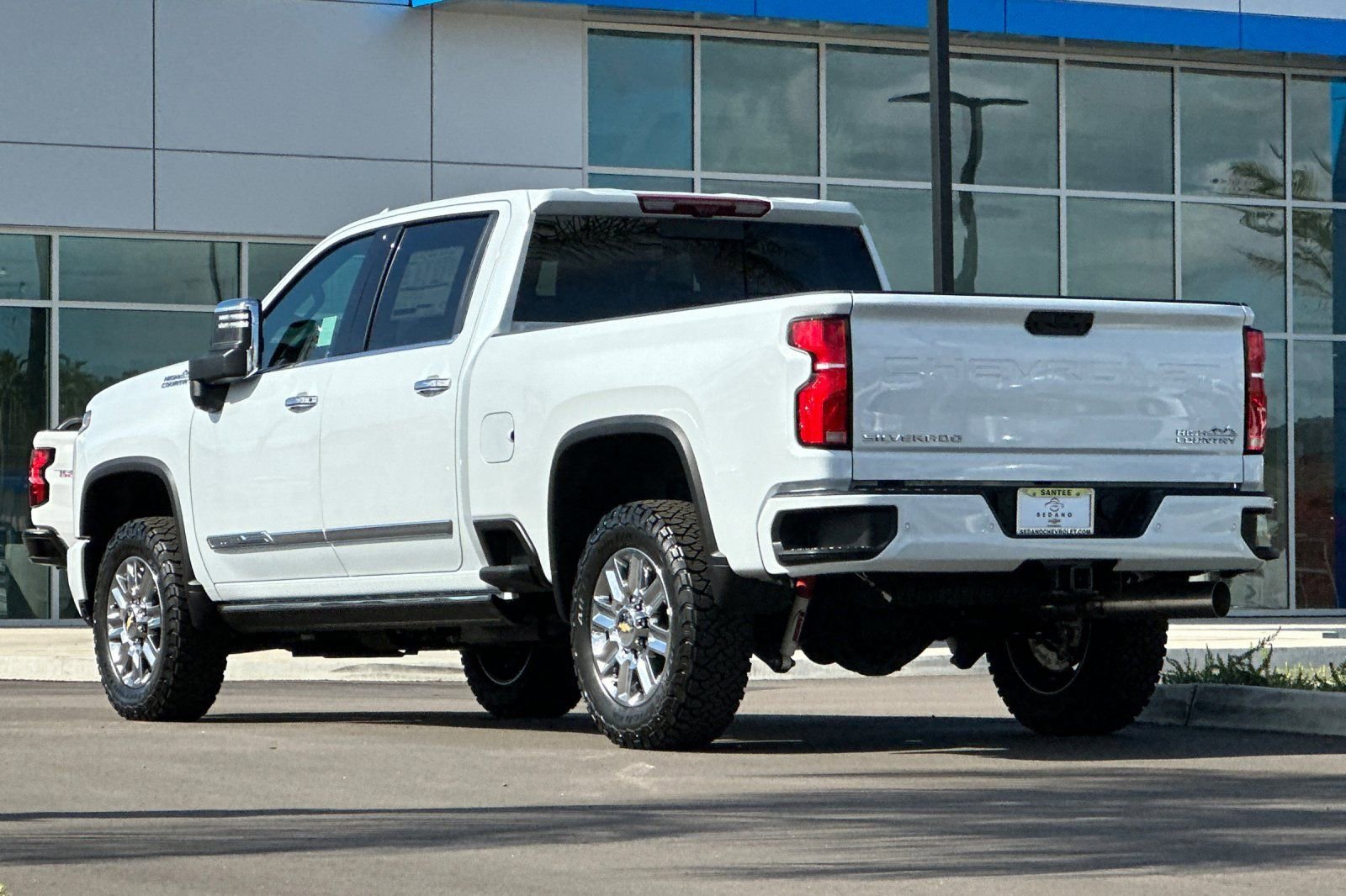 New 2026 Polar White Tricoat Chevrolet High Country image 6