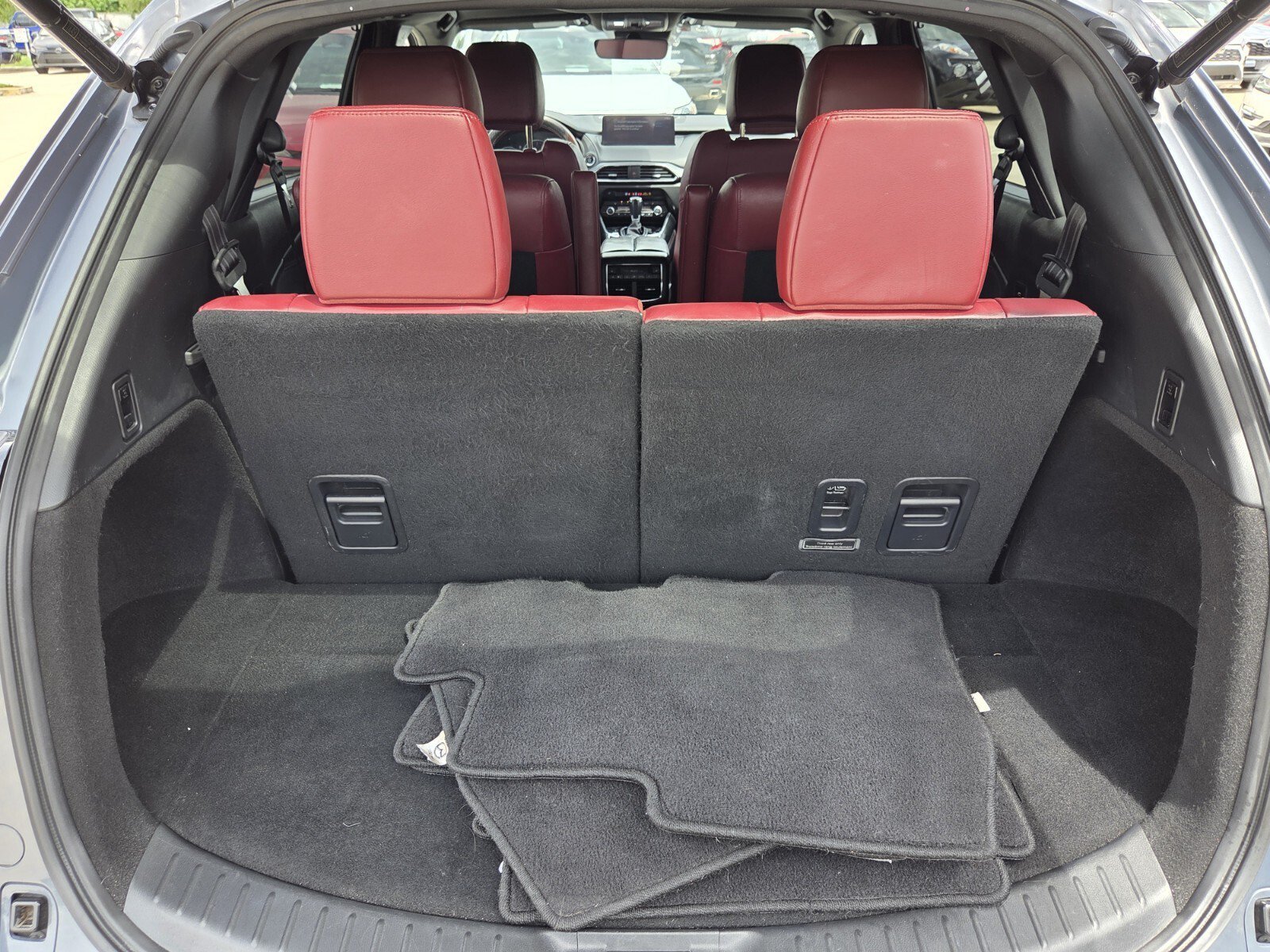 Used 2022 Polymetal Gray Metallic Mazda Carbon Edition image 9