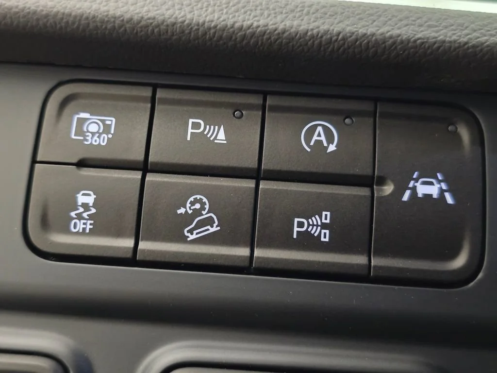 2025 Chevrolet Suburban Z71 - Photo 12