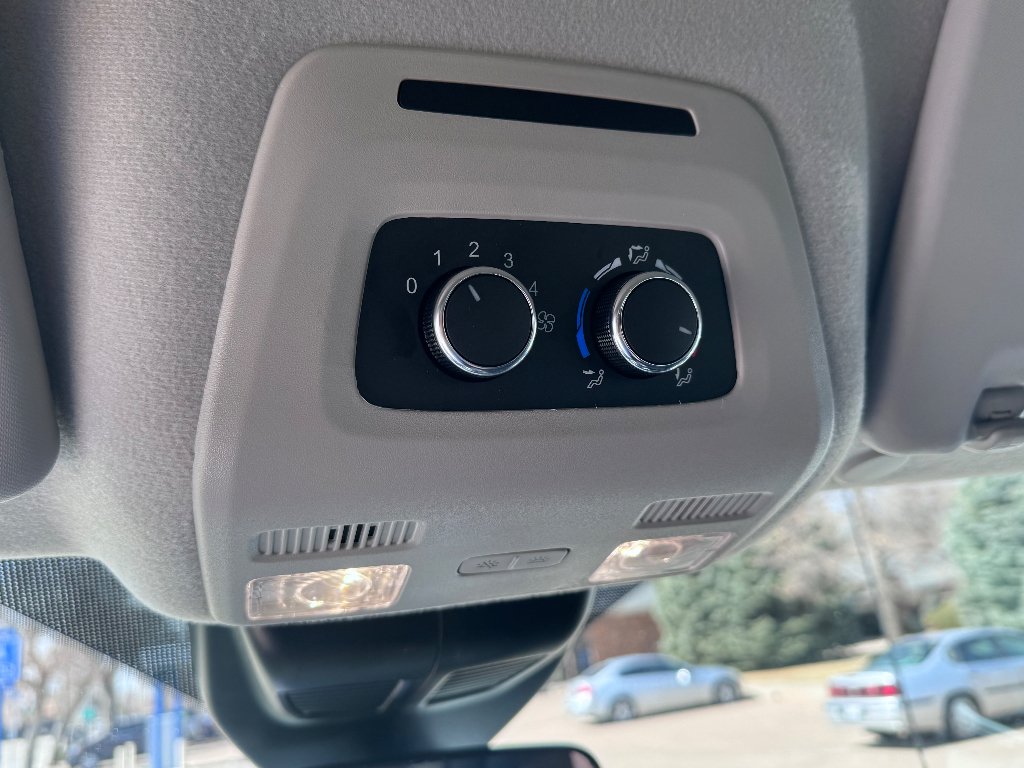 Used 2025 OXFORD WHITE Ford XLT image 7