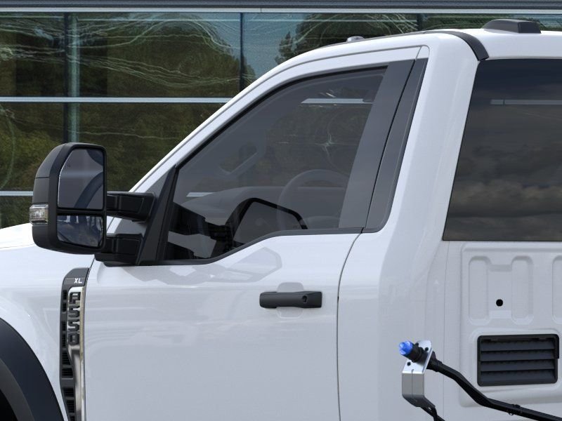 2025 Ford F-550 Super Duty Chassis Cab XL - Photo 20