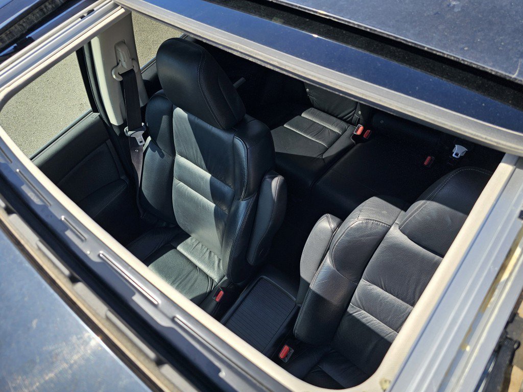 Used 2013  Honda EX-L image 2