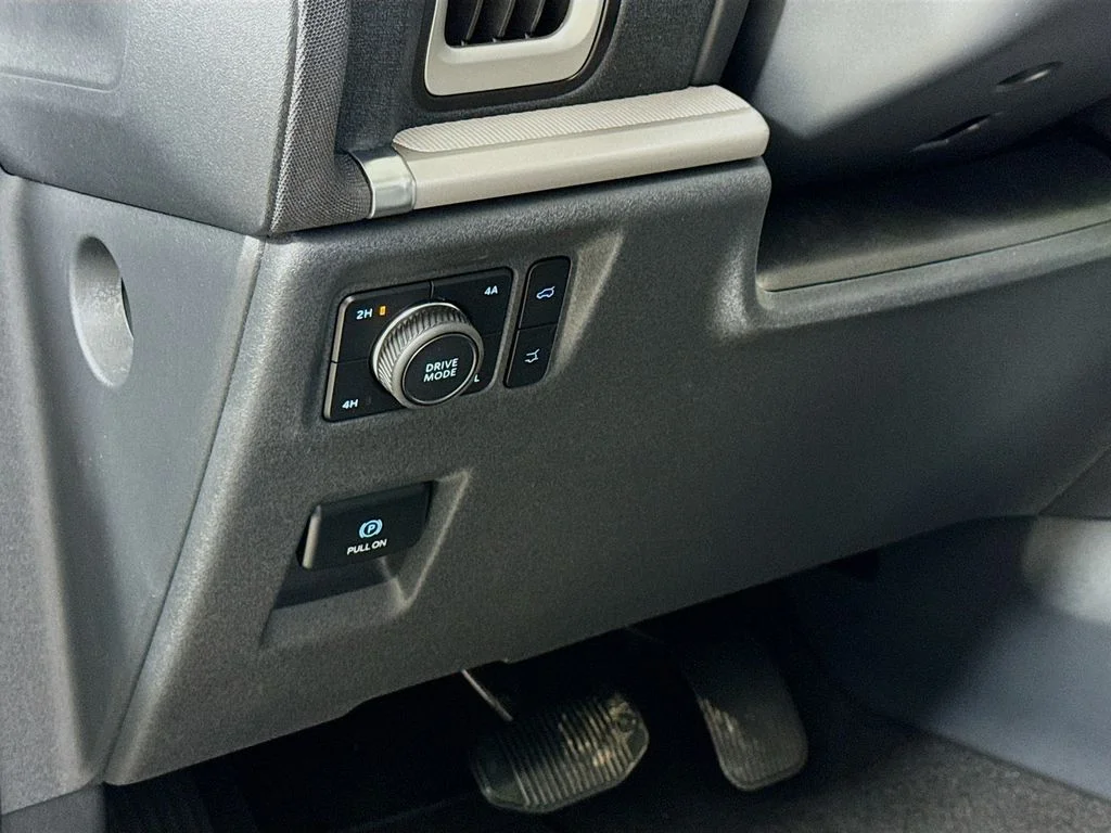 Used 2025 Dark Matter Gray Metallic Ford Active image 16