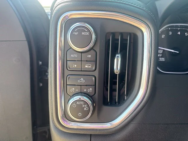 Used 2021 Pacific Blue Metallic GMC SLE image 14