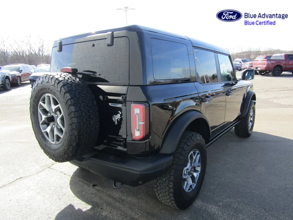 Certified Used 2025 Shadow Black Ford Badlands image 8