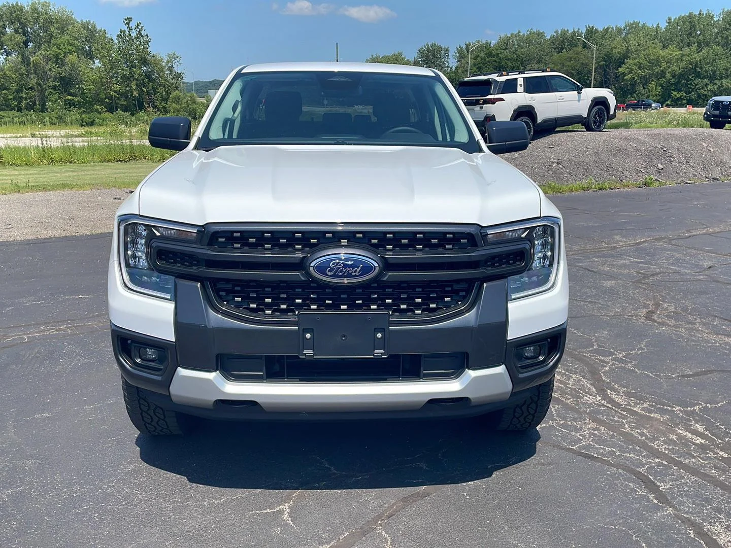 New 2026 Oxford White Ford XLT image 11