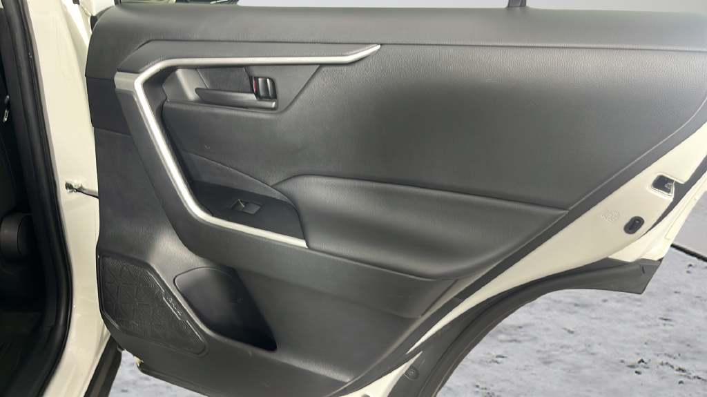 Used 2022 White Toyota LE image 42