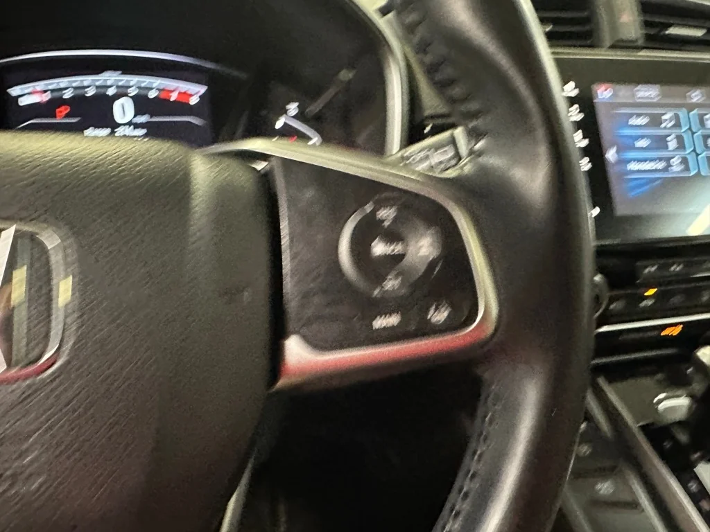 Used 2018 Obsidian Blue Pearl Honda EX-L image 12