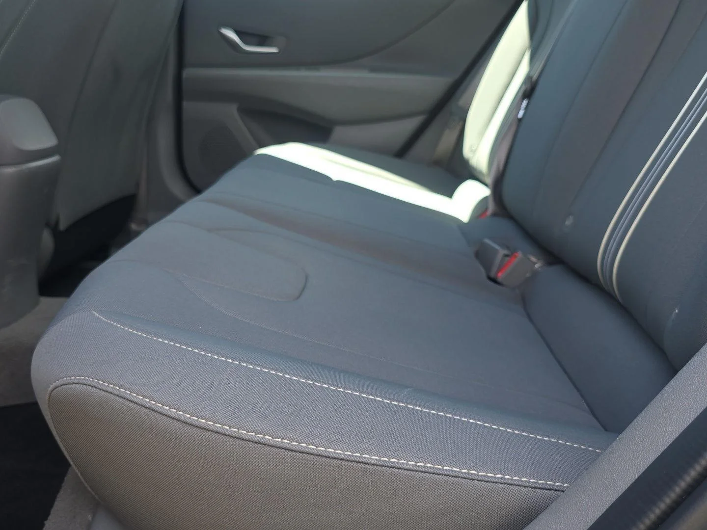 Certified Used 2023 Fluid Metal Hyundai SEL image 13