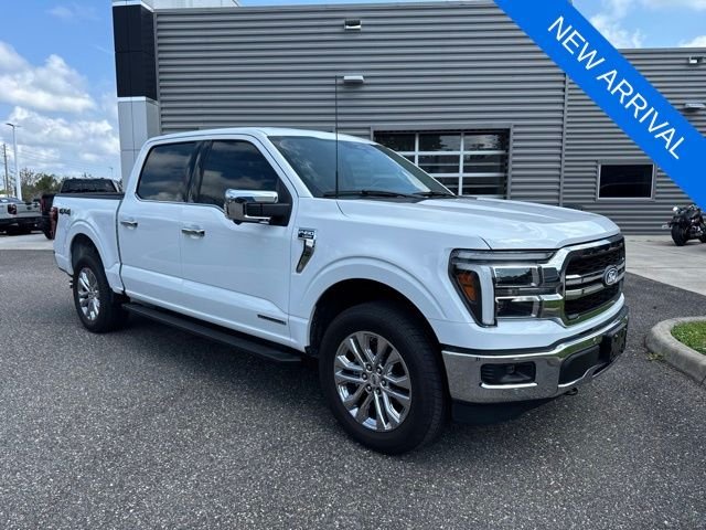 Used 2025 Oxford White Ford Lariat image 1