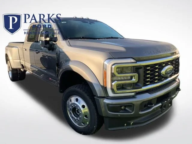 2026 Ford Super Duty F-450® Platinum®