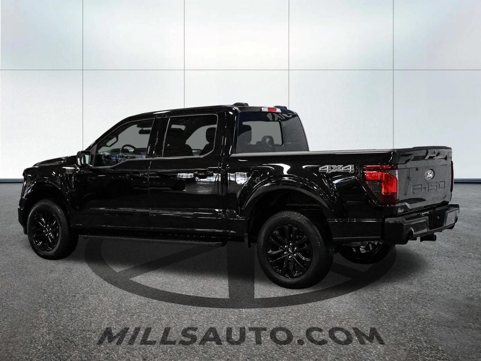 Used 2026 Agate Black Metallic Ford XLT image 4