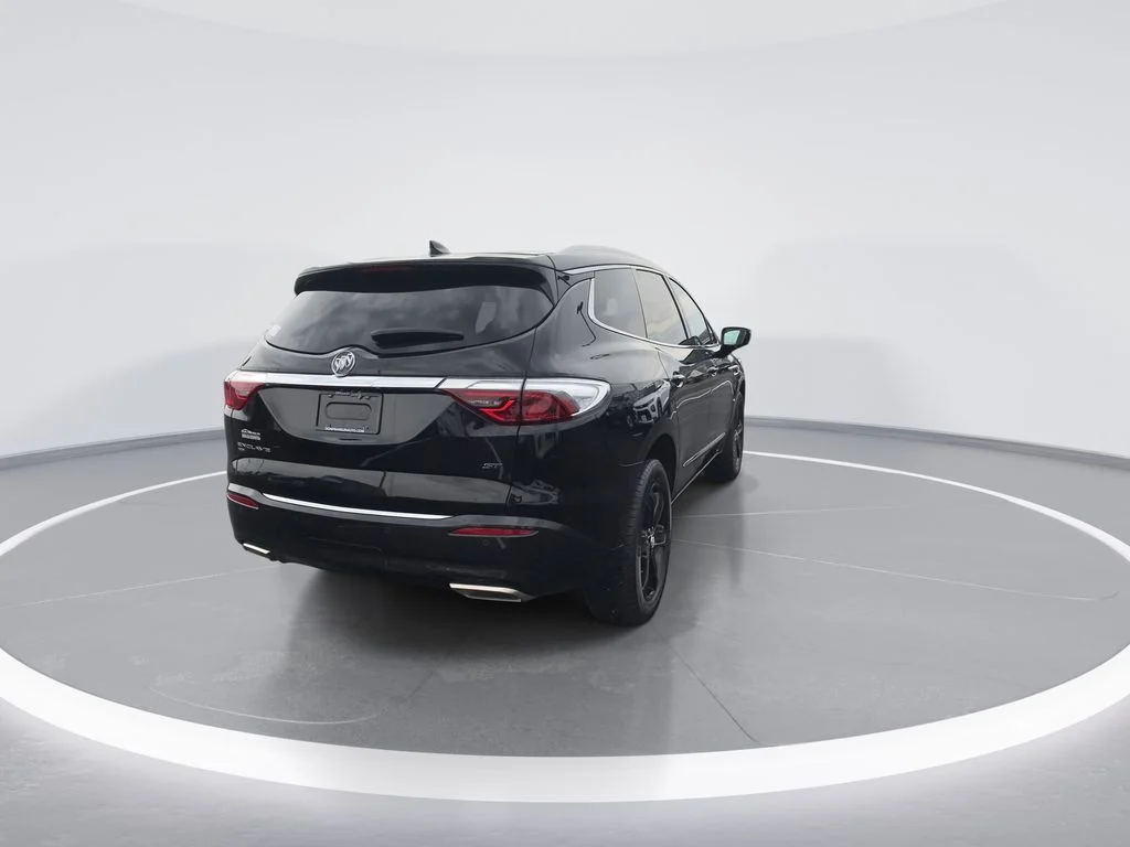 Used 2023 Black Buick Essence image 8