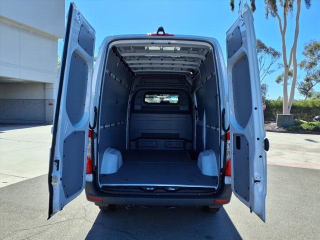 New 2026 Arctic White Mercedes-Benz Cargo 144 WB image 21