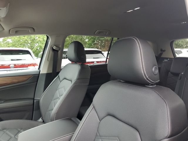 New 2026 Gray Volkswagen 2.0T SE w/Technology image 16