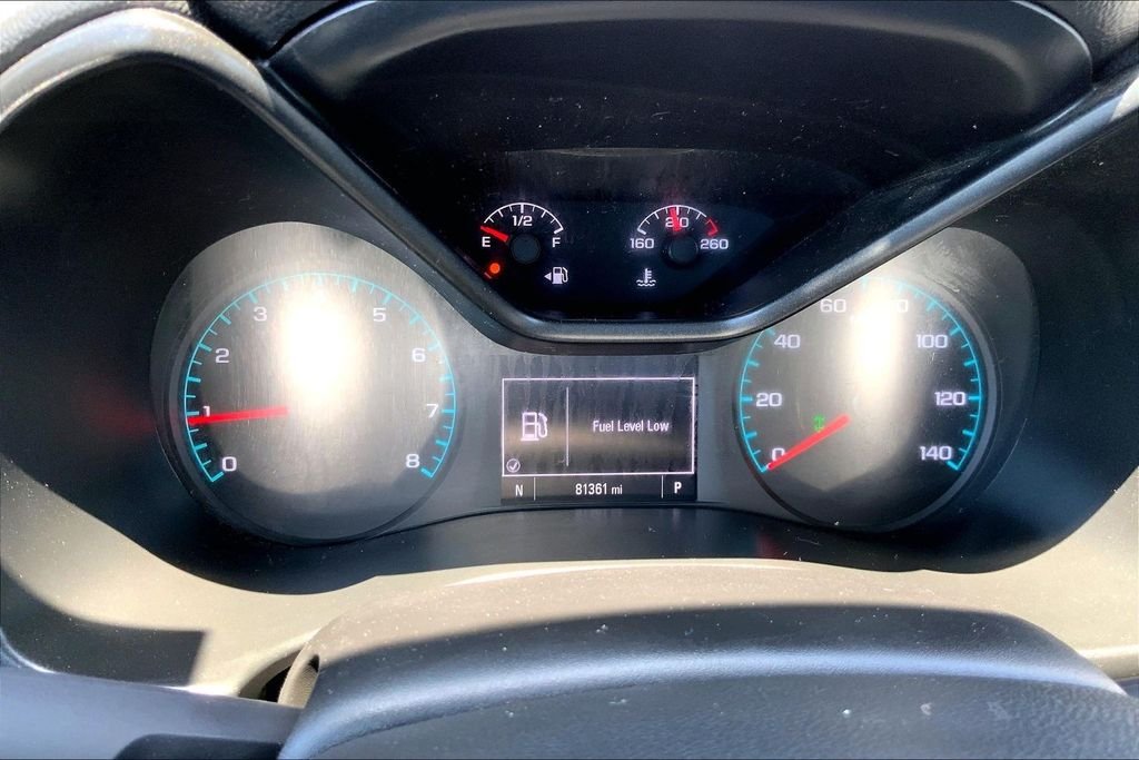 Used 2022 White Chevrolet LT image 9