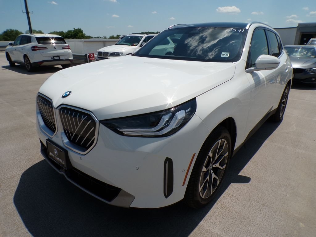 Certified Used 2026 Alpine White BMW 30 xDrive image 3