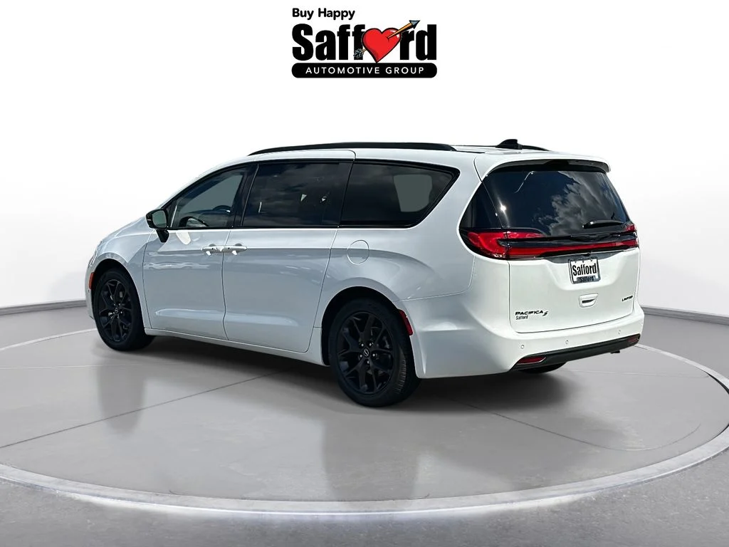 2026 Chrysler Pacifica Limited - Photo 7