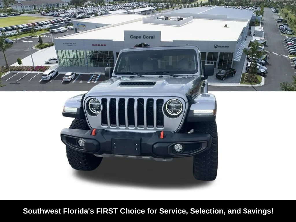 Used 2021 Silver Jeep Mojave image 2
