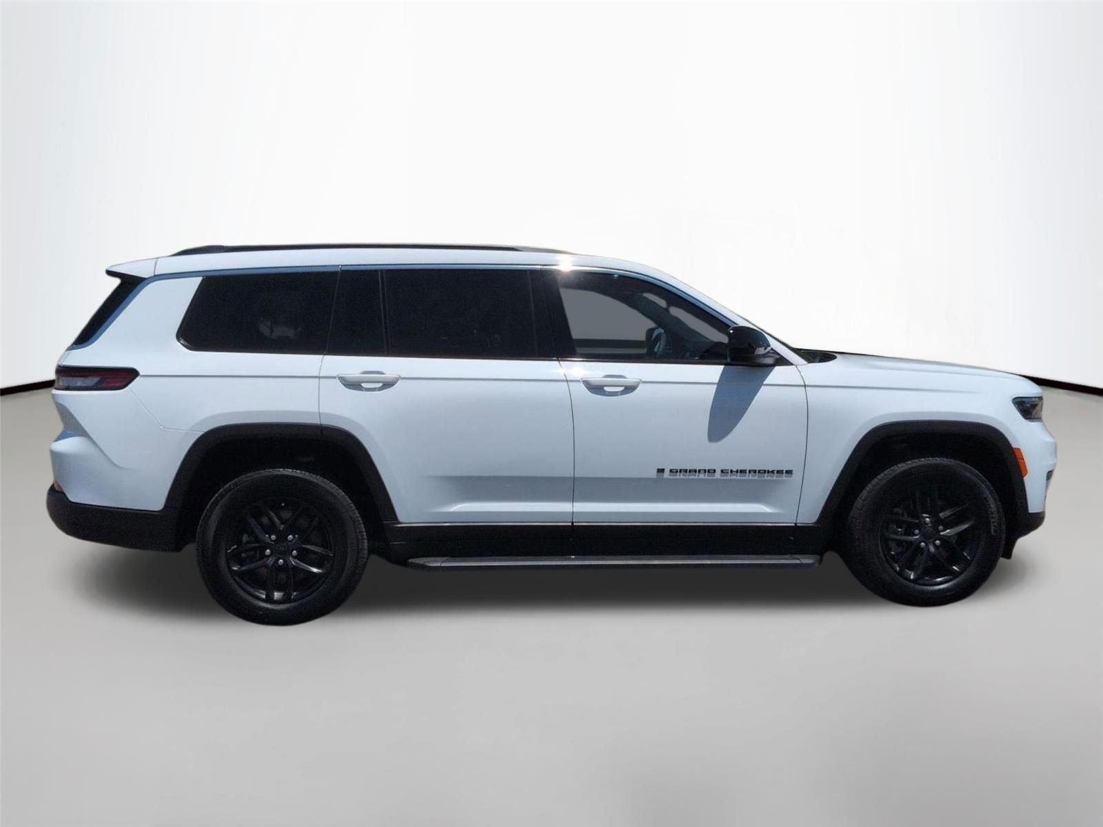 Used 2024 Bright White Clearcoat Jeep Laredo X image 6