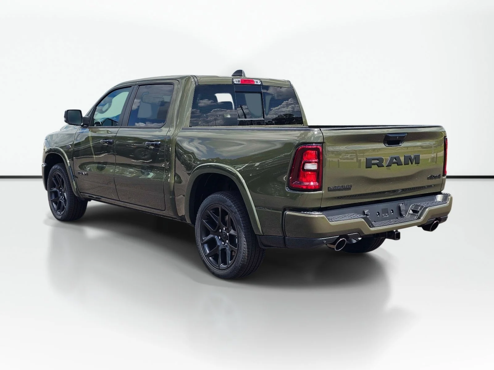 New 2027 Tank Ram Laramie image 14