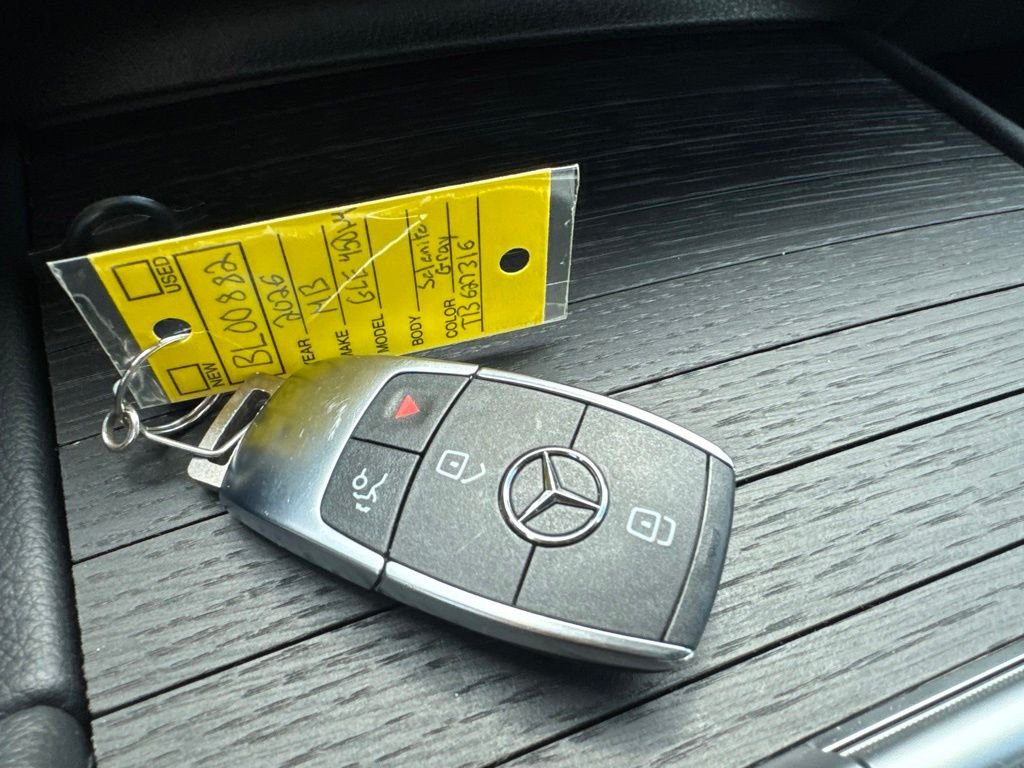 Used 2026 Gray Mercedes-Benz GLE 450 image 25
