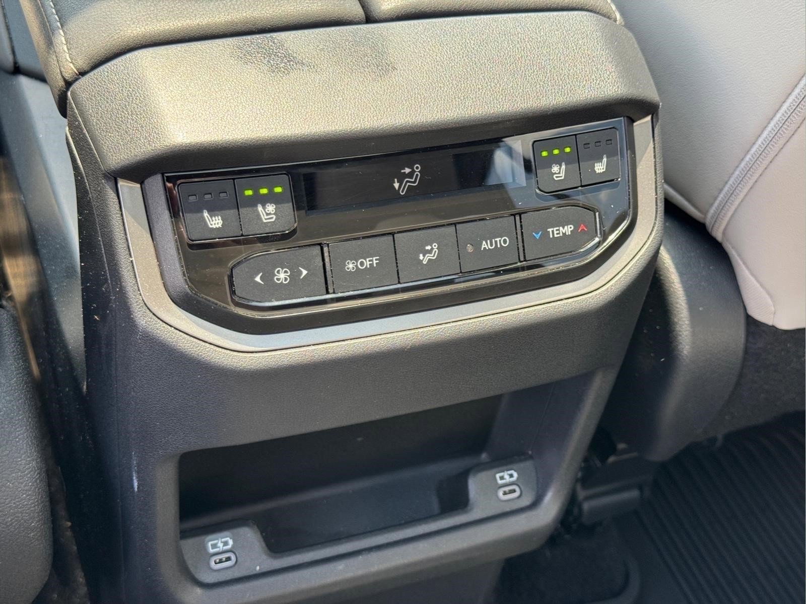 Used 2025 Mica Lexus TX 350 Premium image 16