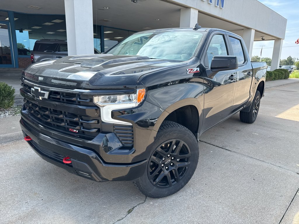 Used 2025 Black Chevrolet LT Trail Boss image 2