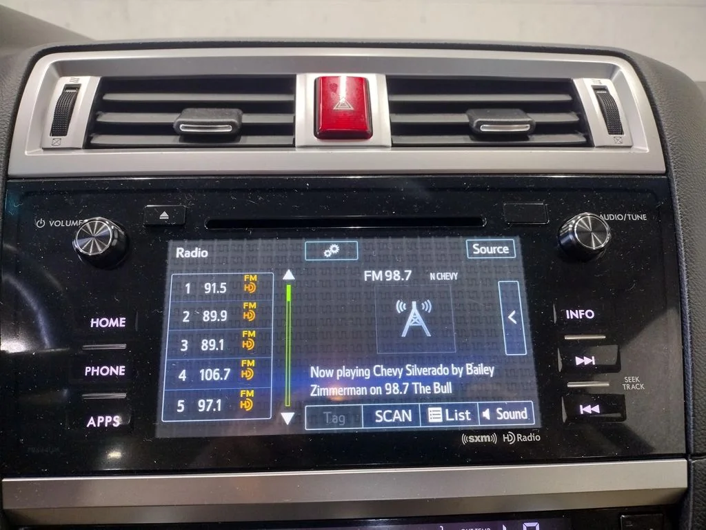 Used 2015 Blue Subaru 2.5i image 27