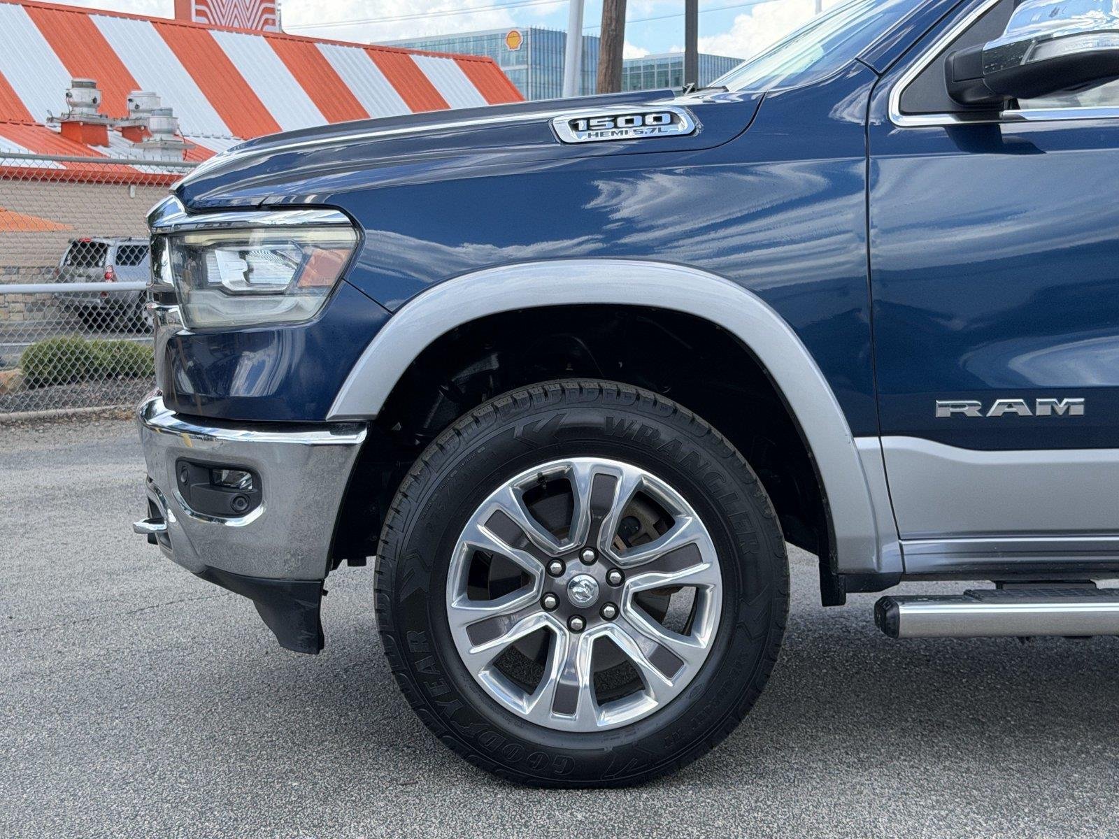 Used 2020 Patriot Blue Pearlcoat Ram Laramie image 10