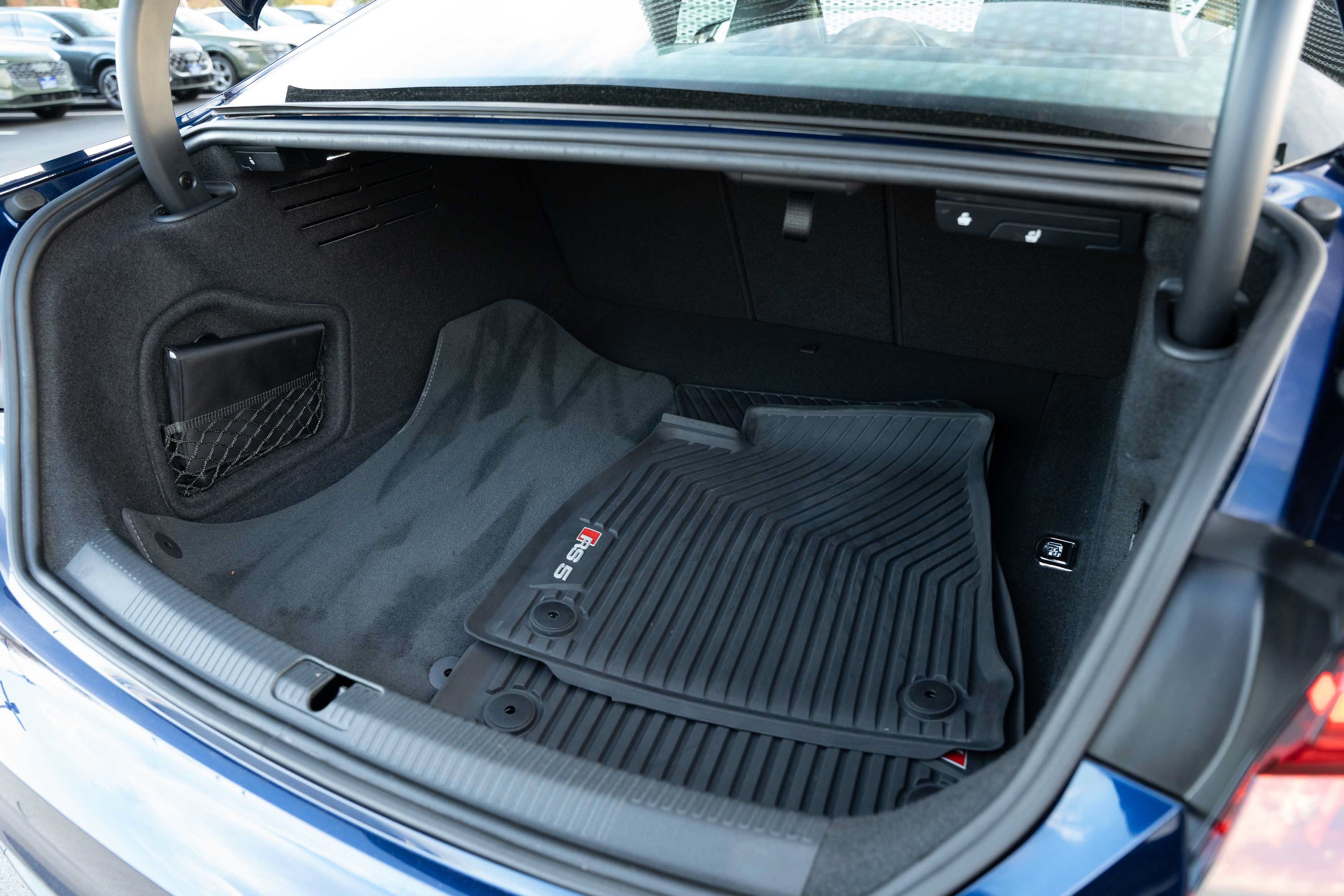 Used 2018 Navarra Blue Metallic Audi 2.9T image 28