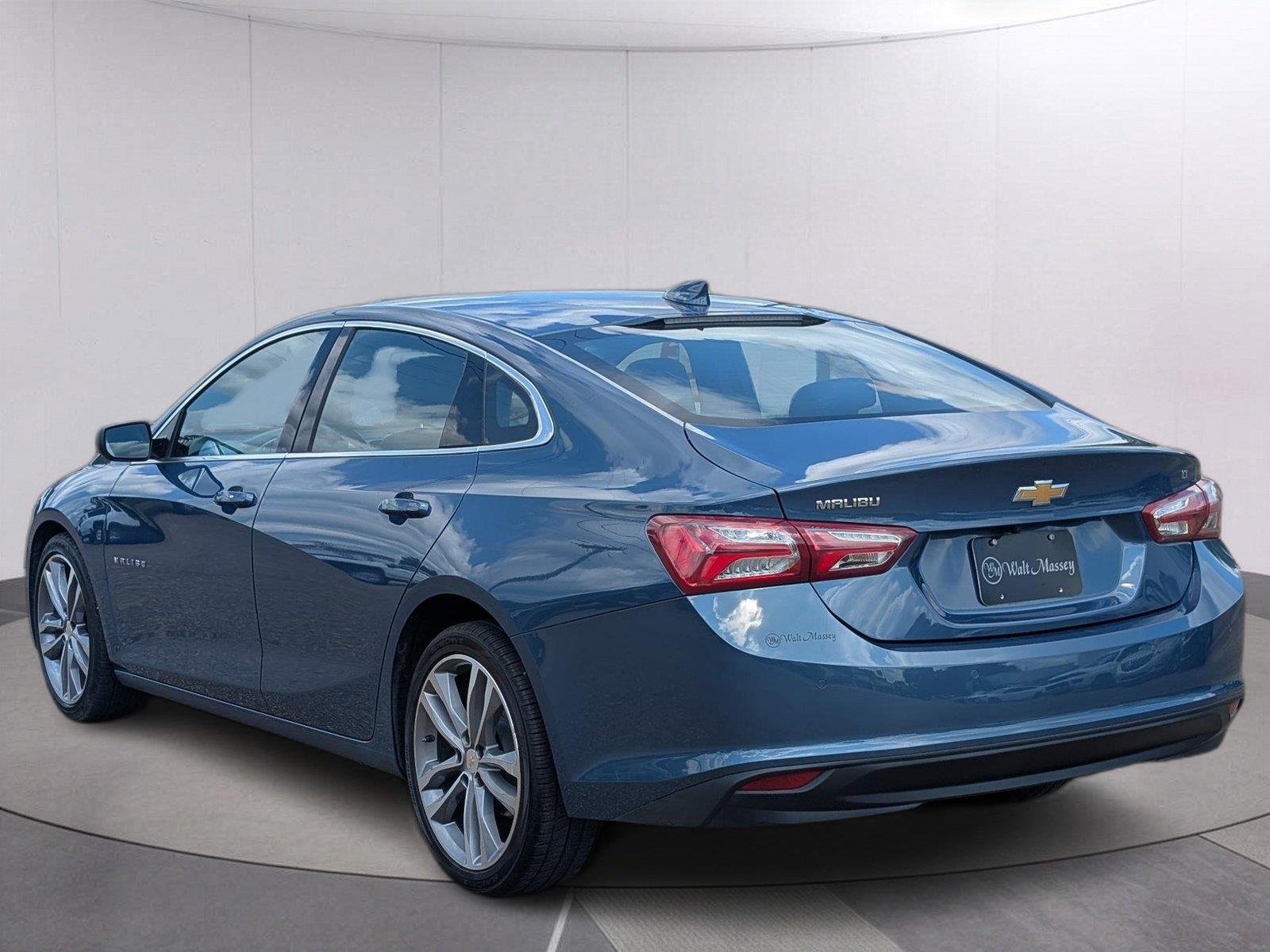 Used 2024 Lakeshore Blue Metallic Chevrolet 2LT image 3