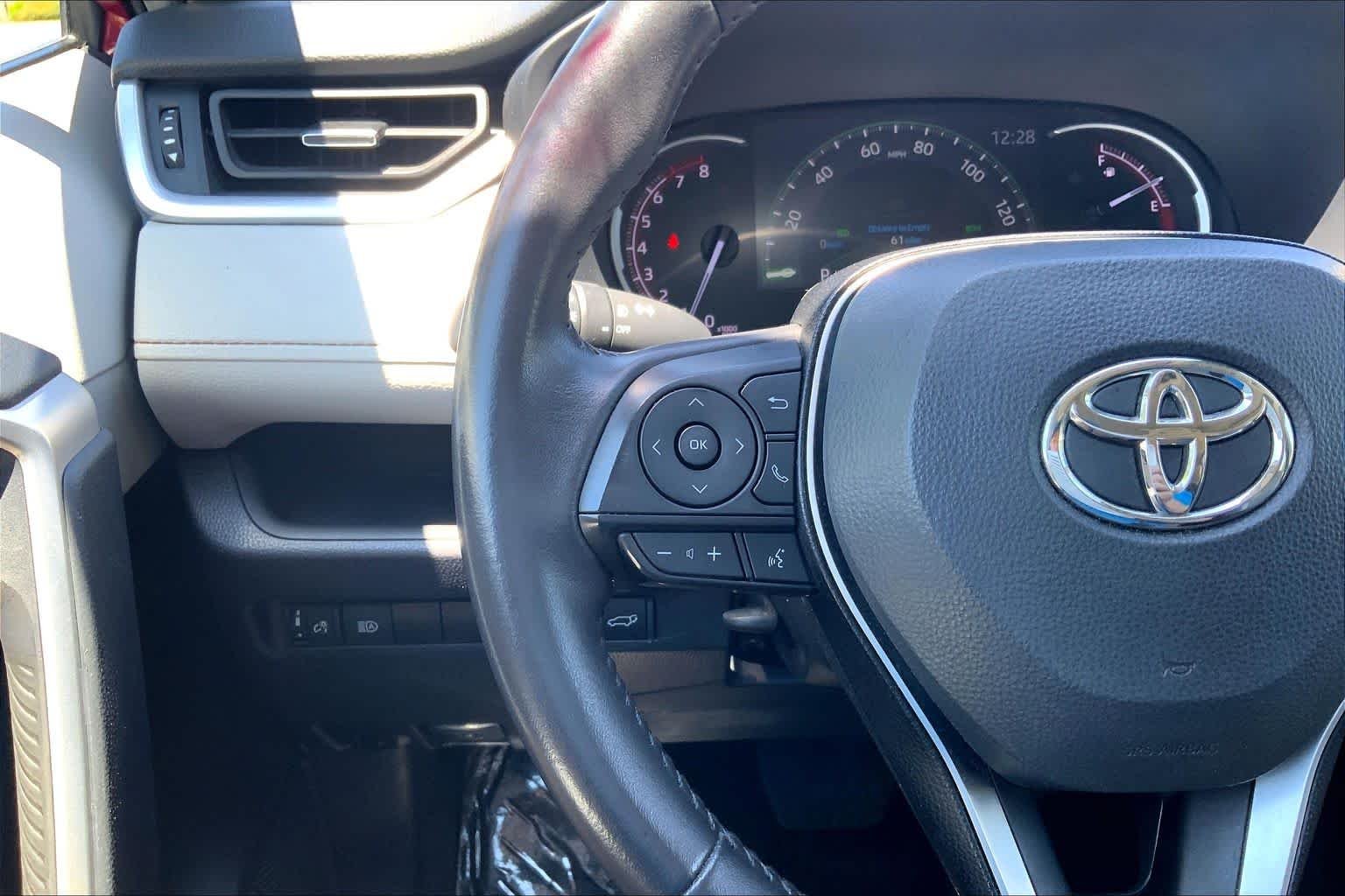 Used 2024 Ruby Flare Pearl Toyota XLE Premium image 24