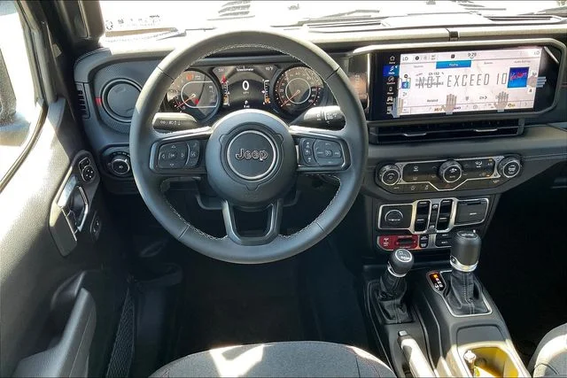 2025 Jeep Wrangler 4-Door Rubicon - Photo 16