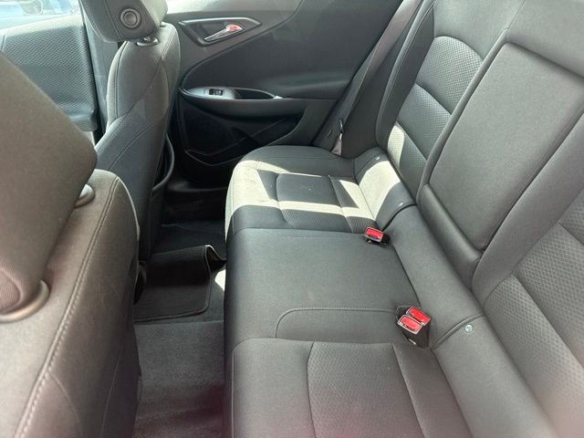 Used 2025 White Chevrolet LT image 4