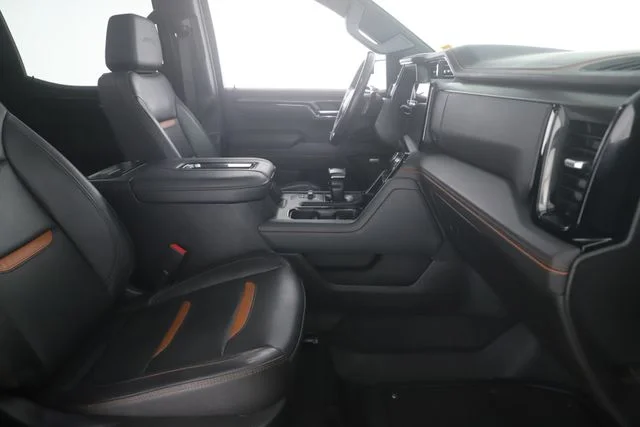 Used 2022 Black GMC AT4 image 32