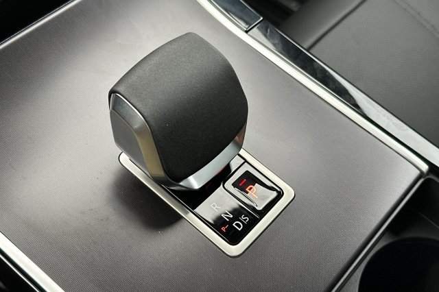 New 2026 Santorini Black Land Rover P250 Base image 21