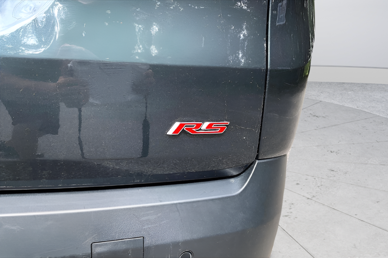 Used 2021  Chevrolet RS image 21