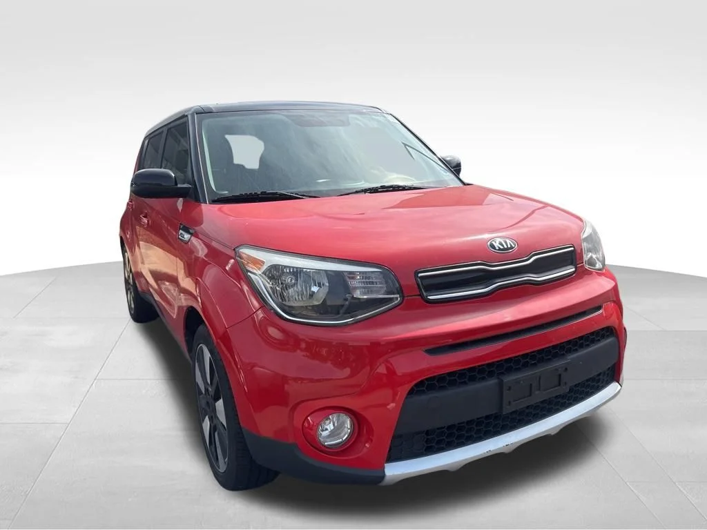 Used 2018 Red Kia Plus image 7
