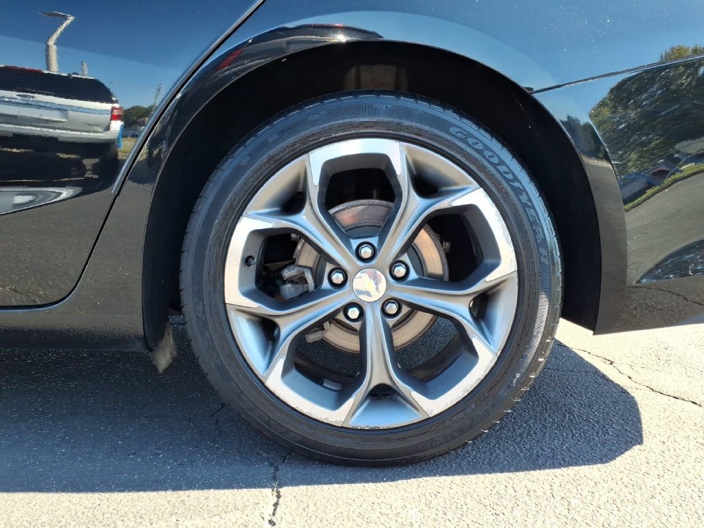 Used 2019 Black Metallic Chevrolet RS image 19