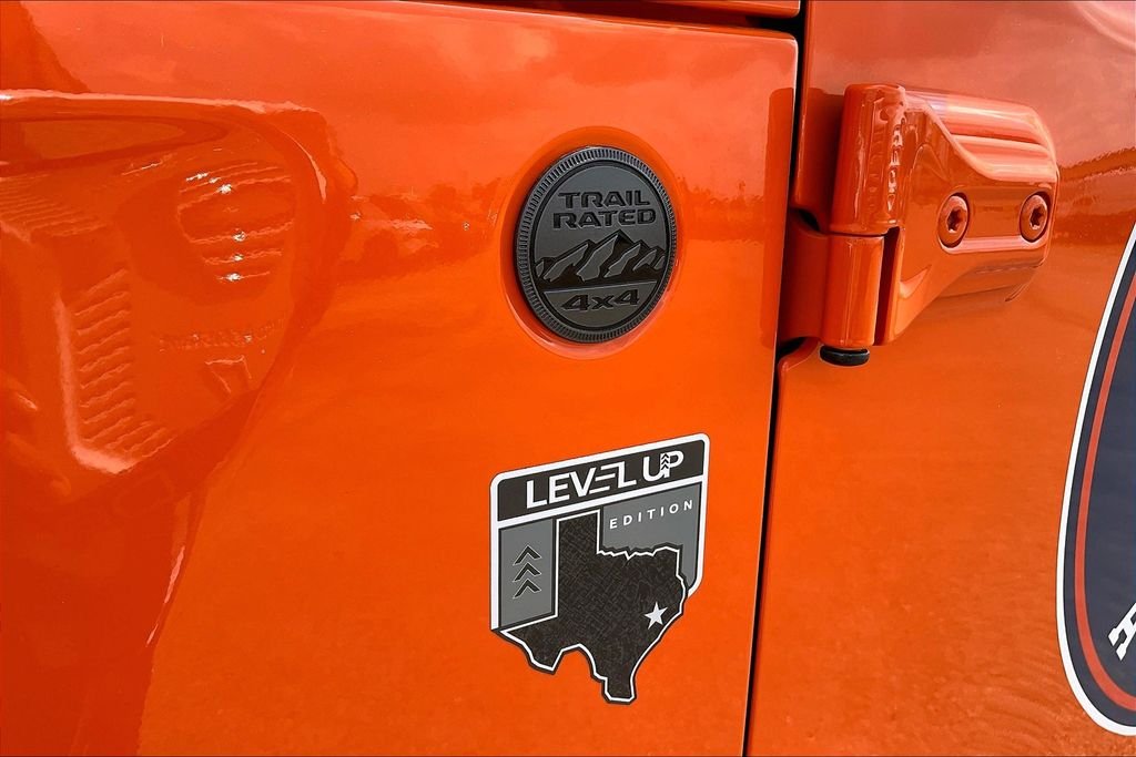 New 2025 Jeep Wrangler Sport S 4D Sport Utility