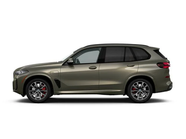 New 2026 Manhattan Green Metallic BMW xDrive50e image 4