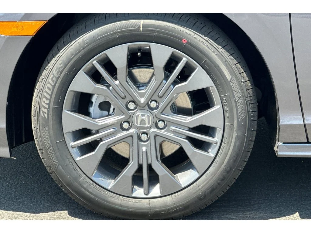 New 2026 Modern Steel Metallic Honda Touring image 31